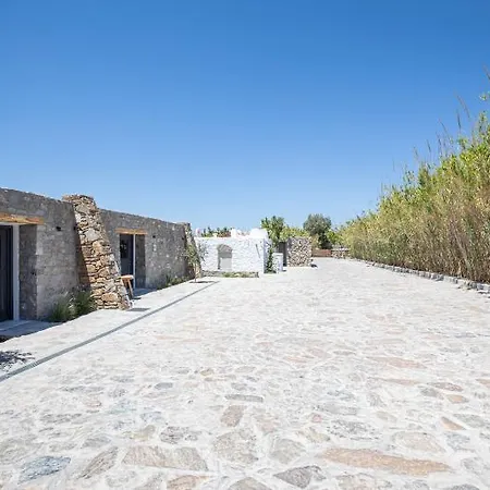 Ikies Of Mykonos Bed & Breakfast 5*