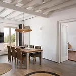 Alojamento de Acomodação e Pequeno-almoço Ikies Of Mykonos 5*