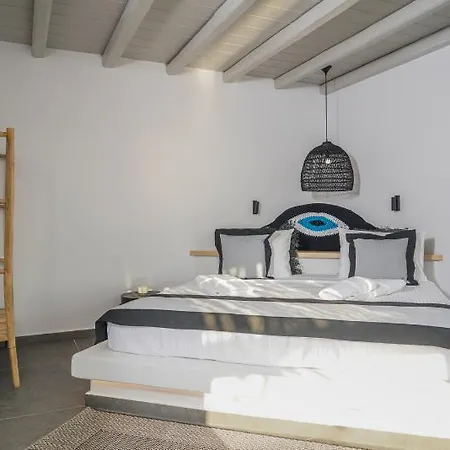 Ikies Of Mykonos 5*