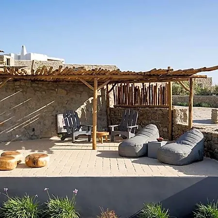 Ikies Of Mykonos