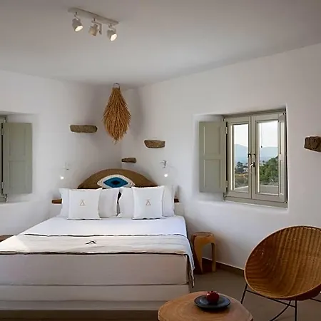 Ikies Of Mykonos Bed and Breakfast