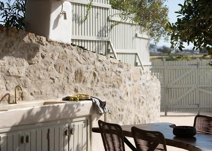 Oda ve Kahvaltı Ikies Of Mykonos 5*